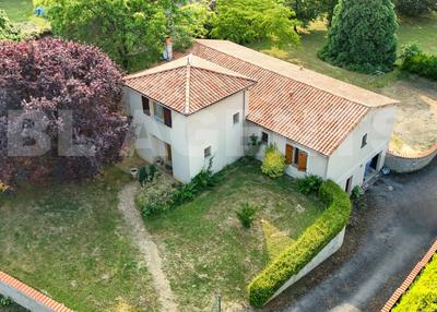 Pavillon - 151 m² - 6 pièces