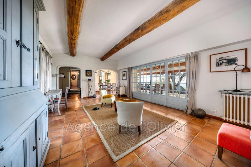 Maison - 187 m² - 9 pièces