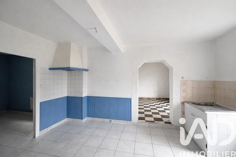 Maison - 220 m² - 5 pièces