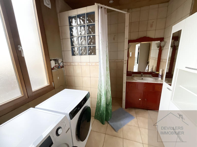 Maison - 157 m² - 9 pièces