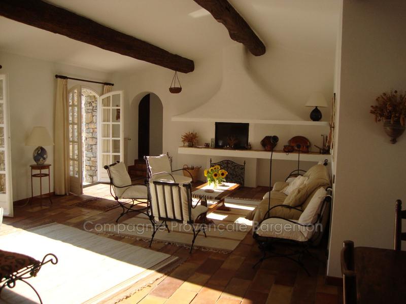 Villa - 200 m² - 6 pièces