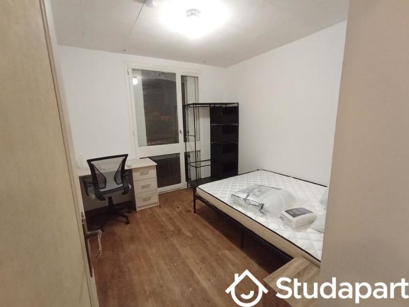 Chambre - 14 m² - 1 pièce