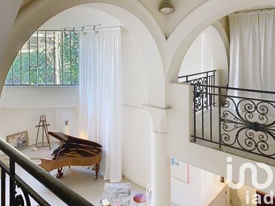 Appartement - 204 m² - 6 pièces