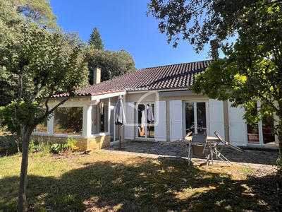 Maison - 143 m² - 7 pièces