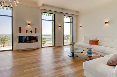 Appartement - 192 m² - 5 pièces