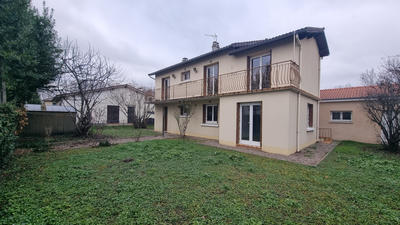 Maison - 115 m² - 6 pièces