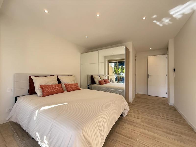 Appartement - 95 m² - 4 pièces