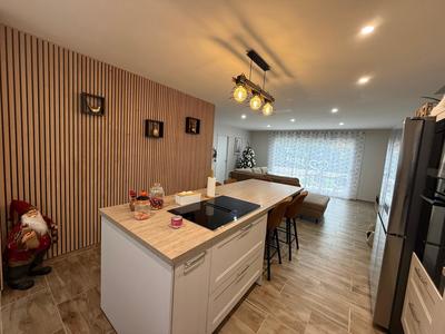 Maison - 83 m² - 4 pièces