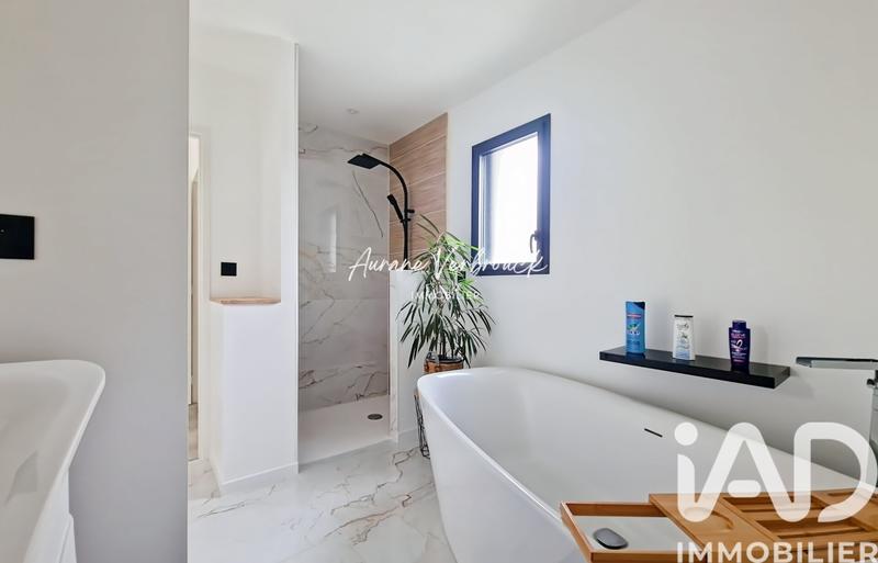 Maison - 121 m² - 5 pièces