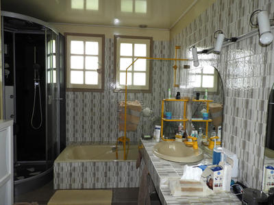 Maison - 250 m² - 5 pièces