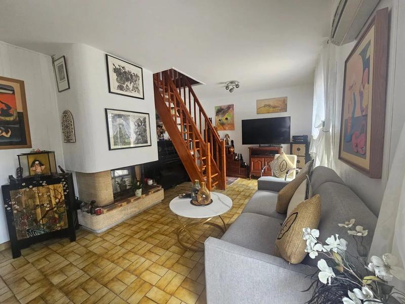 Maison - 149 m² - 6 pièces