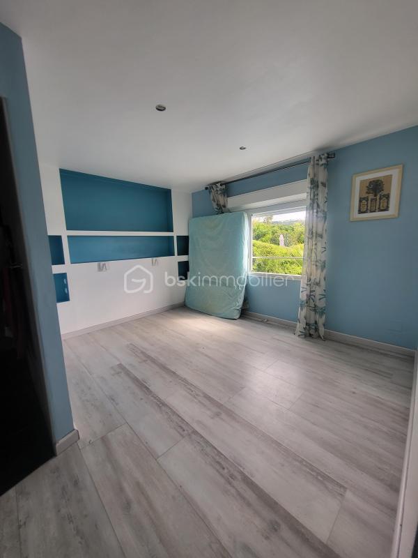 Villa - 200 m² - 5 pièces