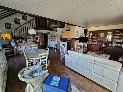 Maison - 175 m² - 6 pièces