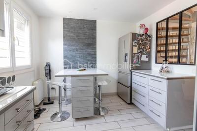 Maison - 84 m² - 4 pièces