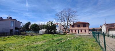 Terrain constructible - 366 m²