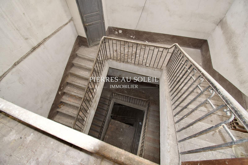 Appartement - 260 m² - 15 pièces