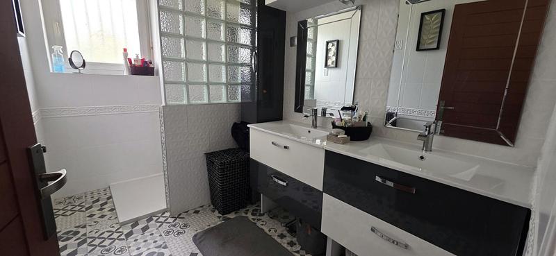 Maison - 116 m² - 6 pièces