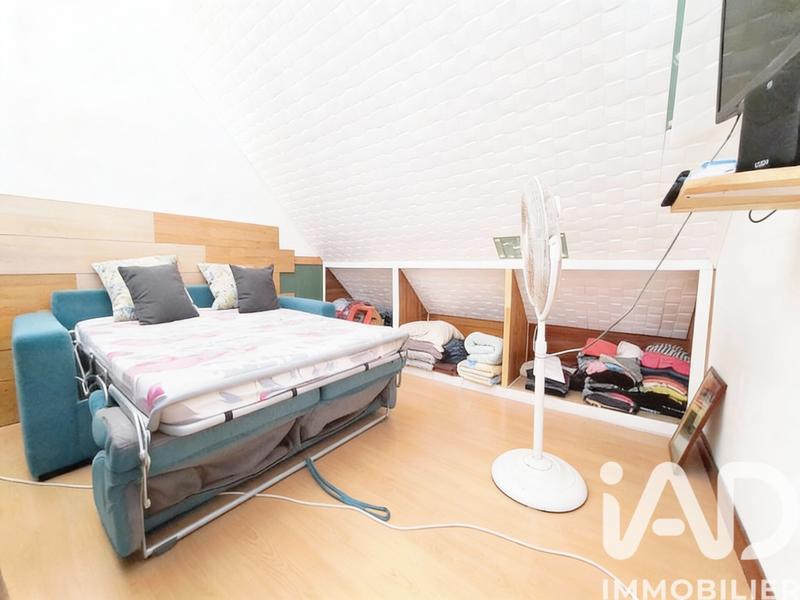 Maison - 250 m² - 12 pièces