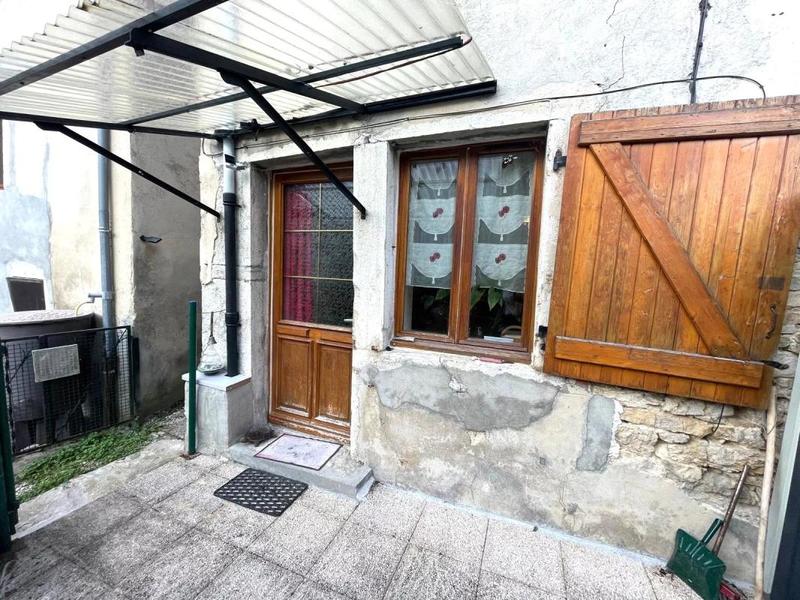 Maison de village - 100 m² - 4 pièces