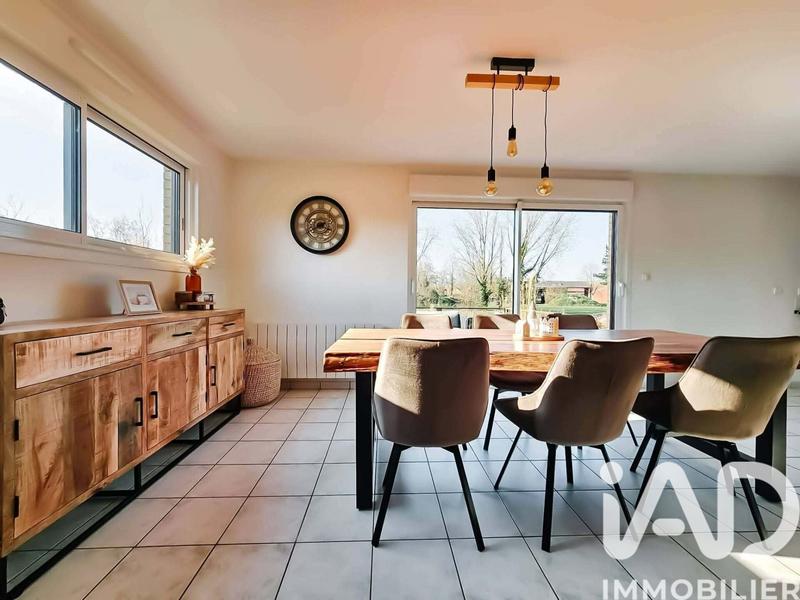 Maison - 180 m² - 6 pièces