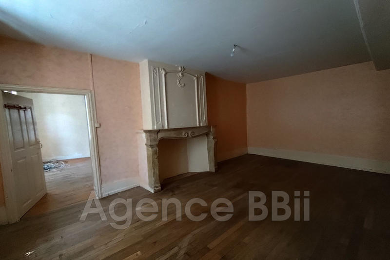 Maison - 284 m² - 2 pièces