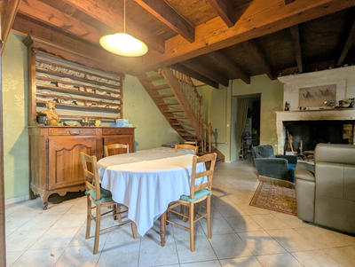 Maison - 84 m² - 4 pièces