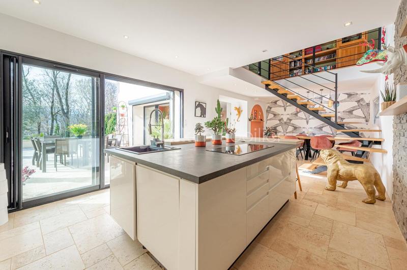 Corps de ferme - 218 m² - 6 pièces