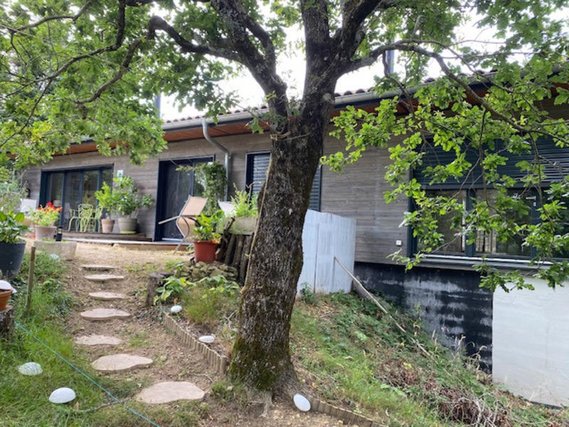 Maison de bois - 218 m² - 7 pièces