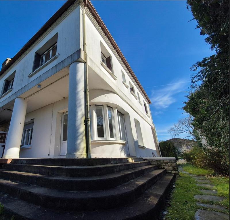 Maison - 160 m² - 6 pièces