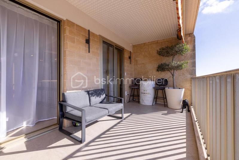 Appartement - 83 m² - 3 pièces