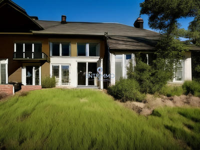 Ferme - 300 m² - 2 pièces