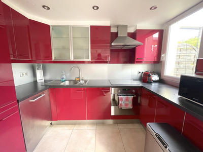 Appartement - 99 m² - 4 pièces