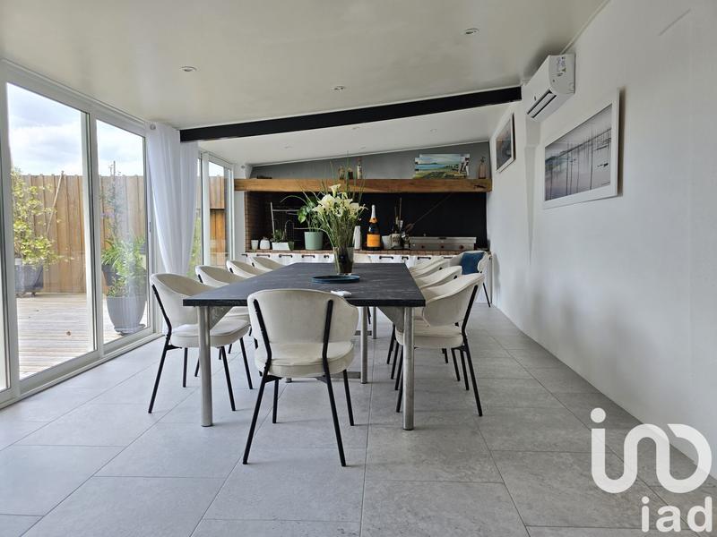 Maison - 390 m² - 11 pièces