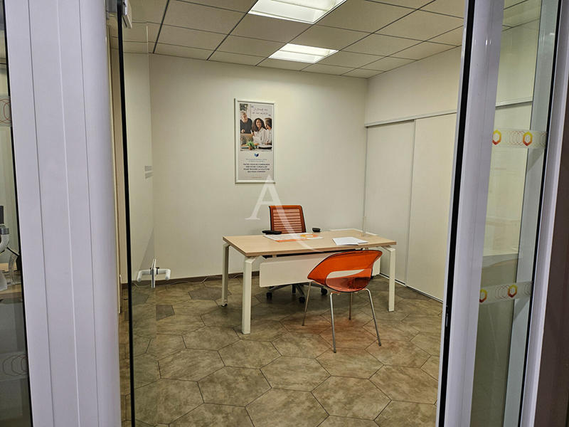 Local commercial - 100 m²