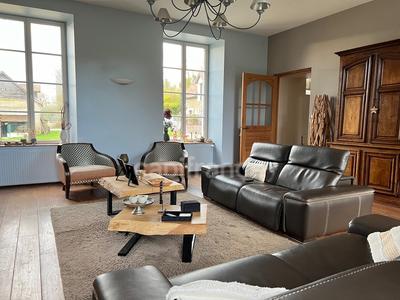 Propriété - 318 m² - 17 pièces