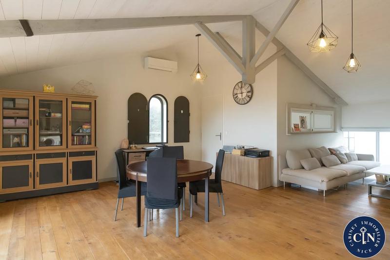 Maison - 143 m² - 6 pièces