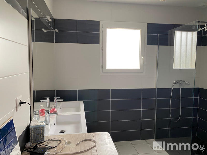 Maison contemporaine - 190 m² - 6 pièces