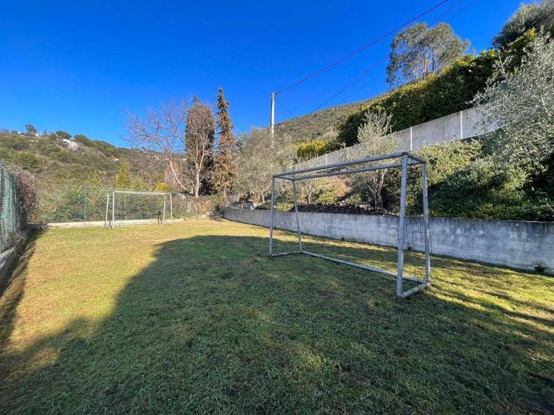 Villa - 241 m² - 7 pièces