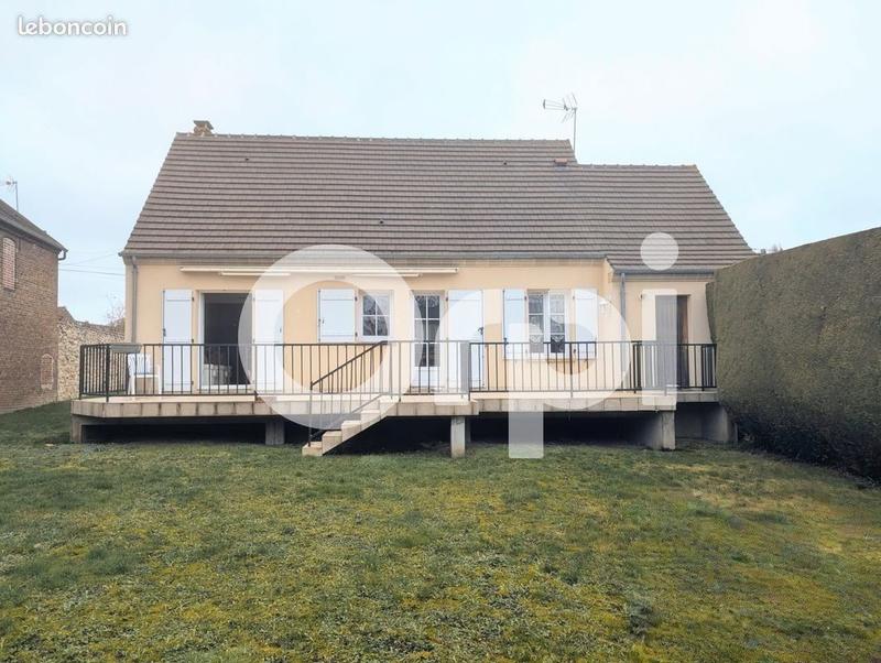 Maison - 110 m² - 5 pièces