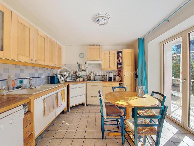 Propriété - 326 m² - 10 pièces