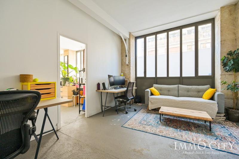 Local commercial - 61 m² - 4 pièces