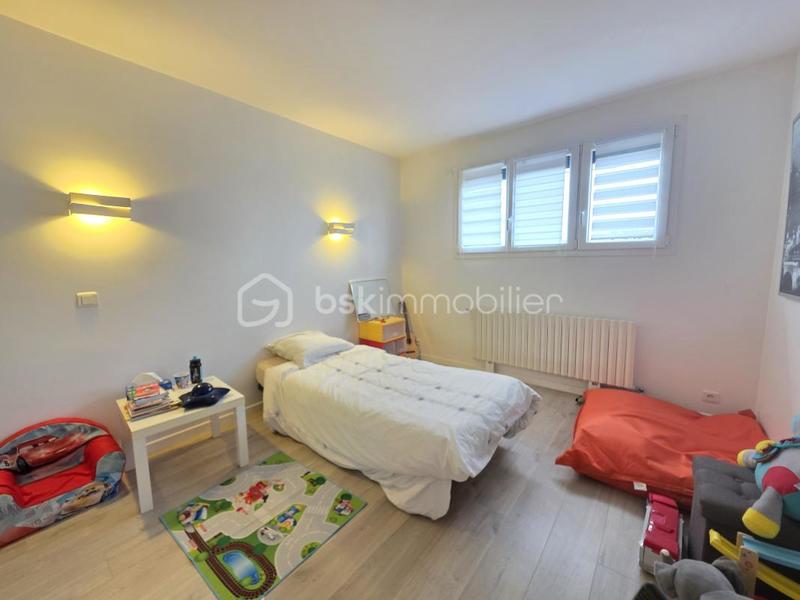 Maison - 193 m² - 8 pièces