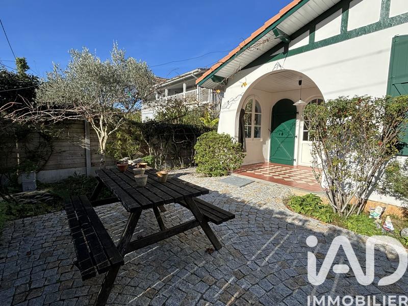 Maison - 85 m² - 5 pièces