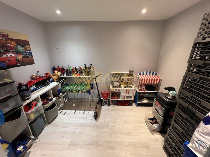 Pavillon - 92 m² - 5 pièces