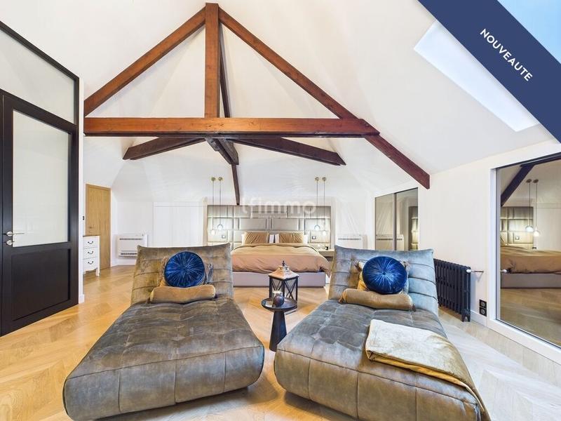 Maison - 378 m² - 7 pièces