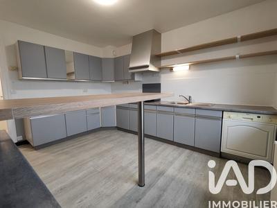 Maison - 181 m² - 8 pièces