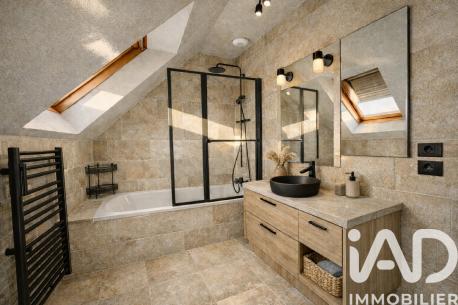 Maison - 165 m² - 7 pièces