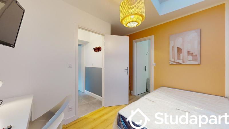 Chambre - 9 m² - 1 pièce