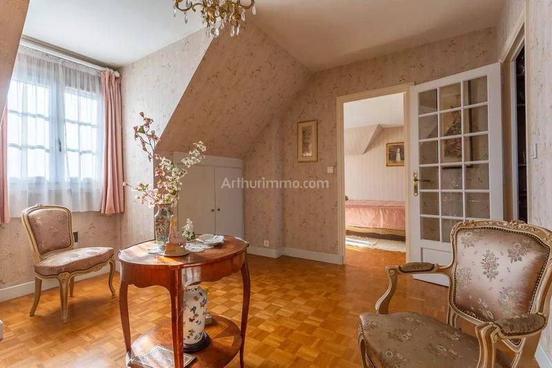 Maison - 193 m² - 6 pièces