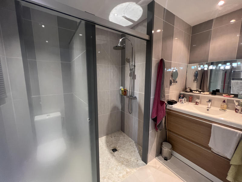 Maison - 279 m² - 9 pièces